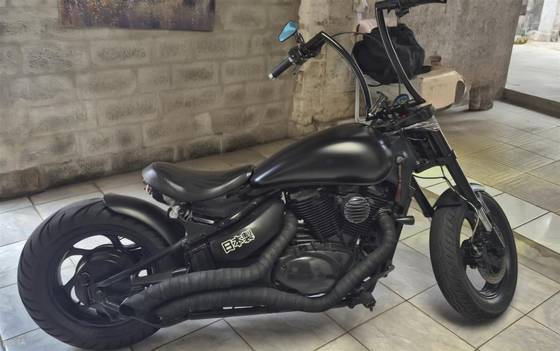SUZUKI BOULEVARD M800 